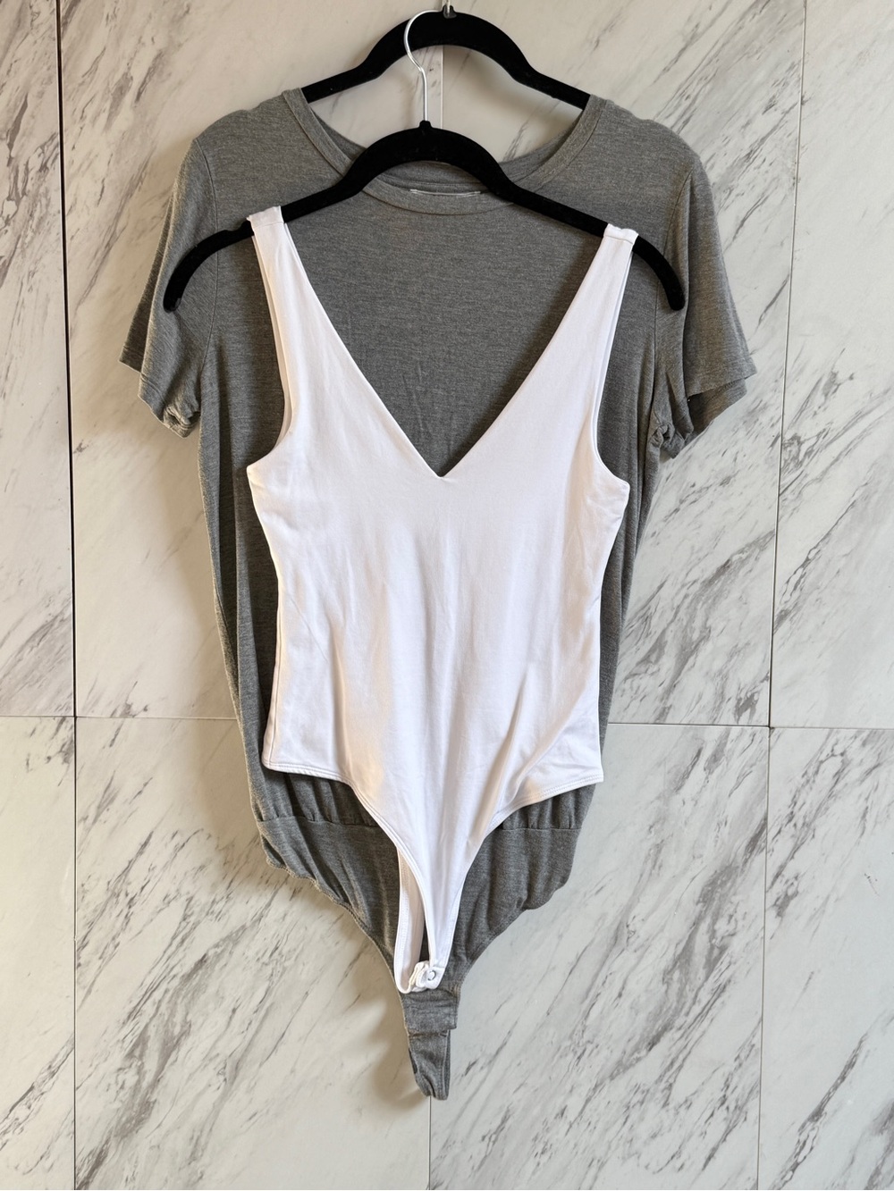 Bundle of 2 Bodysuits Elodie Gray Short Sleeve + Forever 21 White Tank Small